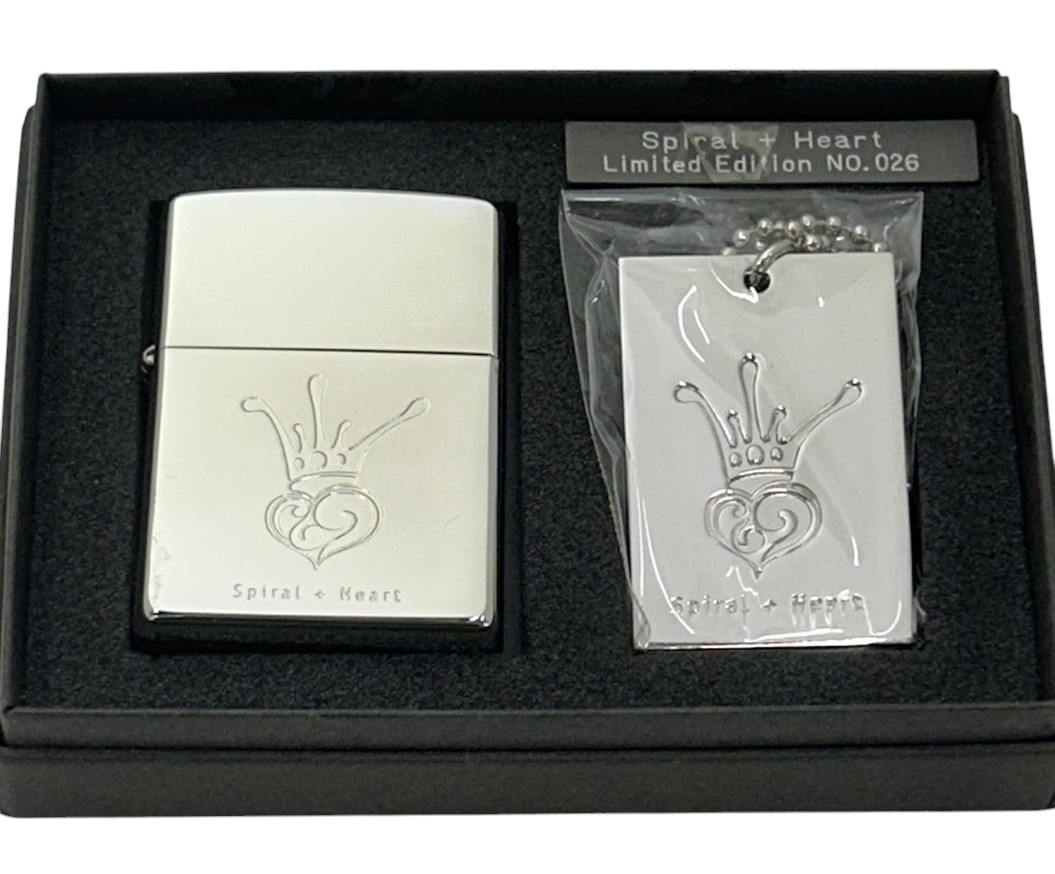 【ZIPPO】ジッポー：2000年製 新品 未使用 スパイラルハート《限定品：プレートセット》